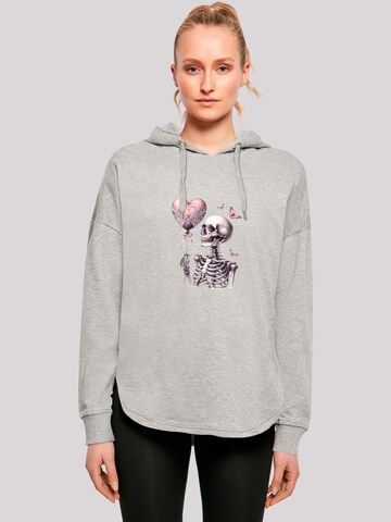 F4NT4STIC Sweatshirt 'Skeleton holding heart balloon' in Grau: Vorderseite