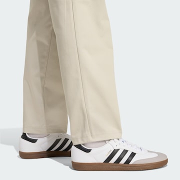Regular Pantalon de sport 'Mercedes - AMG Petronas Formula One Team Summer' ADIDAS PERFORMANCE en beige