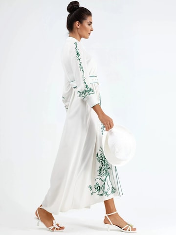 Abito di MSN Collection in bianco