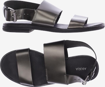 AKIRA Sandalen 38 in Grau: Vorderseite