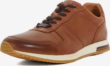 Dune LONDON Sneakers laag 'Trilogy' in Bruin: voorkant