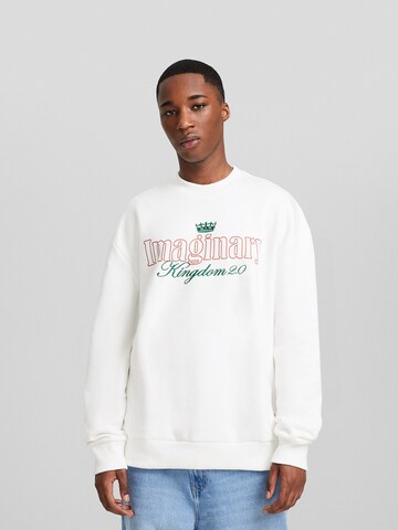 Bershka Sweatshirt in White: front