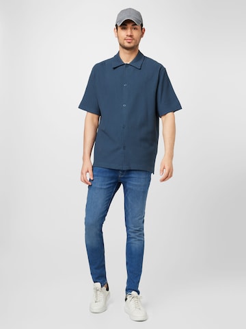 WEEKDAY Comfort Fit Hemd in Blau