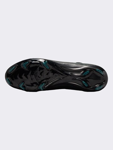 NIKE Fußballschuh in Schwarz