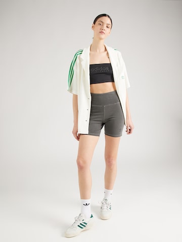 ADIDAS ORIGINALS Skinny Fit Клин 'ESSENTIAL' в сиво