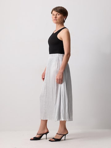 Touche Prive Skirt in Grey