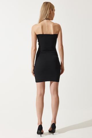 Happiness İstanbul Sukienka koktajlowa w kolorze czarny