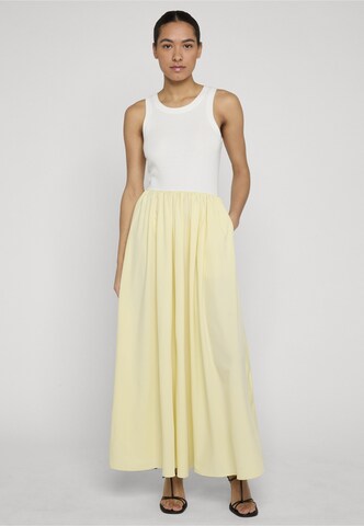 Estelou Dress in Yellow: front