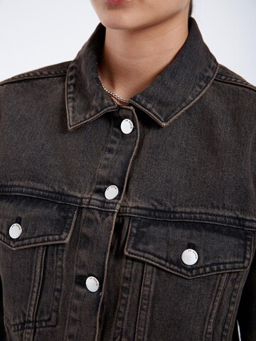 Dr. Denim Tussenjas 'Becky' in Bruin