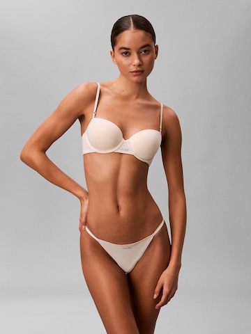 Calvin Klein String in Beige