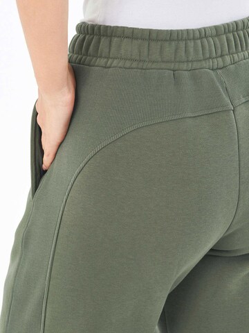 Organication Regular Pants in Green