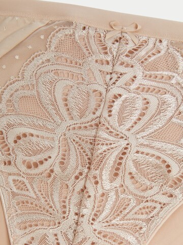 Slip di Marks & Spencer in rosa