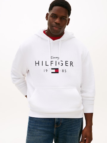Tommy Hilfiger Big & Tall Sweatshirt 'BRNDLOVE' in Weiß: Vorderseite