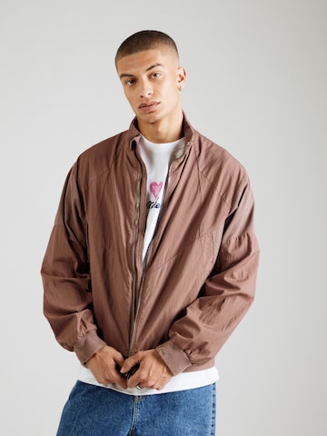 Nike Sportswear Přechodná bunda – hnědá: přední strana