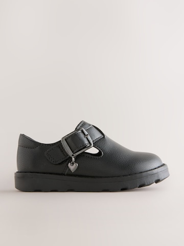 Next Low shoe in Black