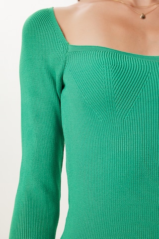 Happiness İstanbul Sweater in Green