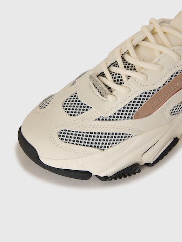 smėlio STEVE MADDEN Sportbačiai be auliuko 'POSSESSION'