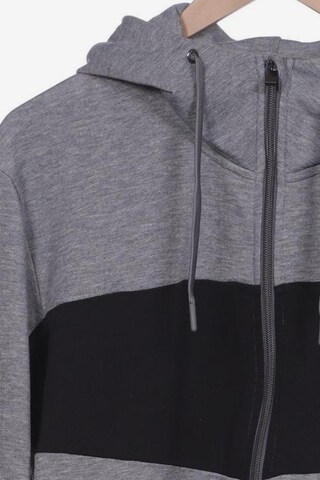 PEAK PERFORMANCE Sweatshirt & Zip-Up Hoodie in L in Grey