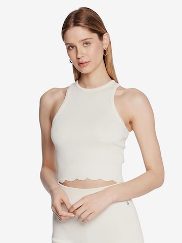 GUESS Top 'Ada' in White: front