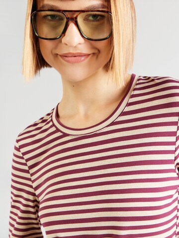 NÜMPH - Camiseta 'RIXIE' en rojo