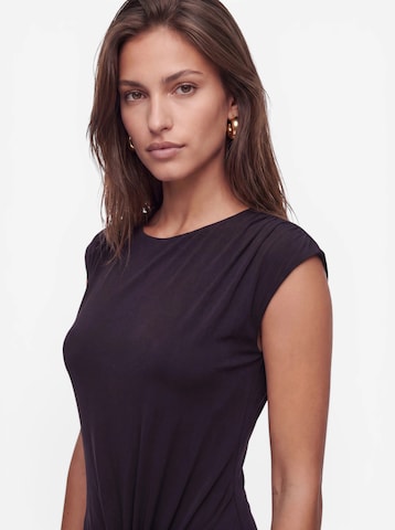 SNOBARIA Kleid in Schwarz