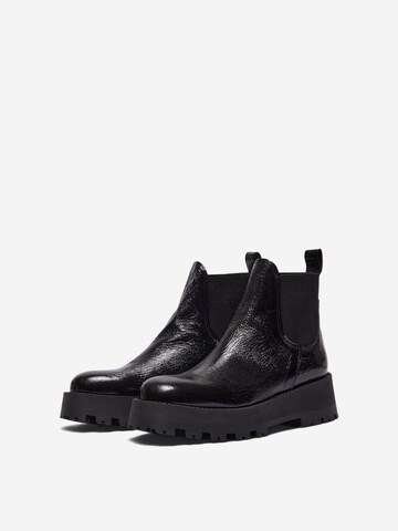 SELECTED FEMME Chelsea boots 'Cora' in Zwart