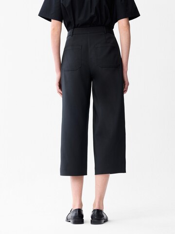 adl Regular Pants in Black