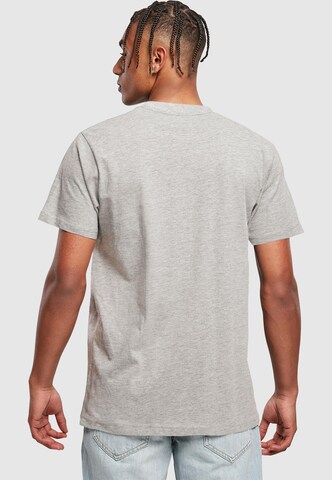 T-Shirt 'Roller Skater' Mister Tee en gris