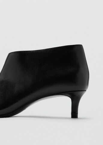 MANGO Ankle Boots 'Champi' in Schwarz