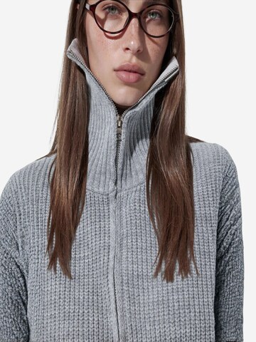 Cardigan Viorna en gris
