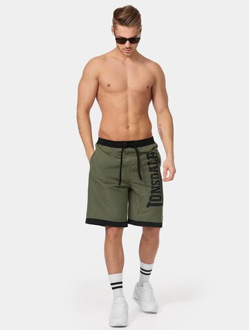 Shorts de bain 'Clennell' LONSDALE en vert