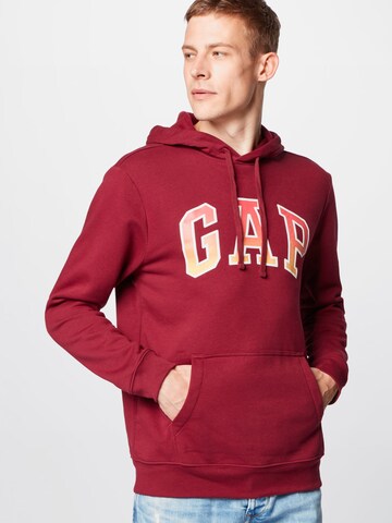 GAP Sweatshirt in Red: front