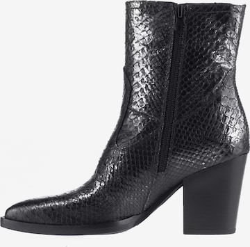 Ankle boots 'Sivana' di MJUS in nero: frontale