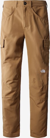 Regular Pantalon cargo THE NORTH FACE en marron : devant