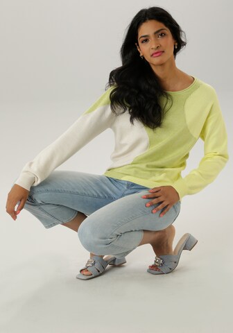 Aniston SELECTED Sweater in Green