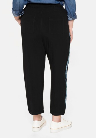 Effilé Pantalon SHEEGO en noir