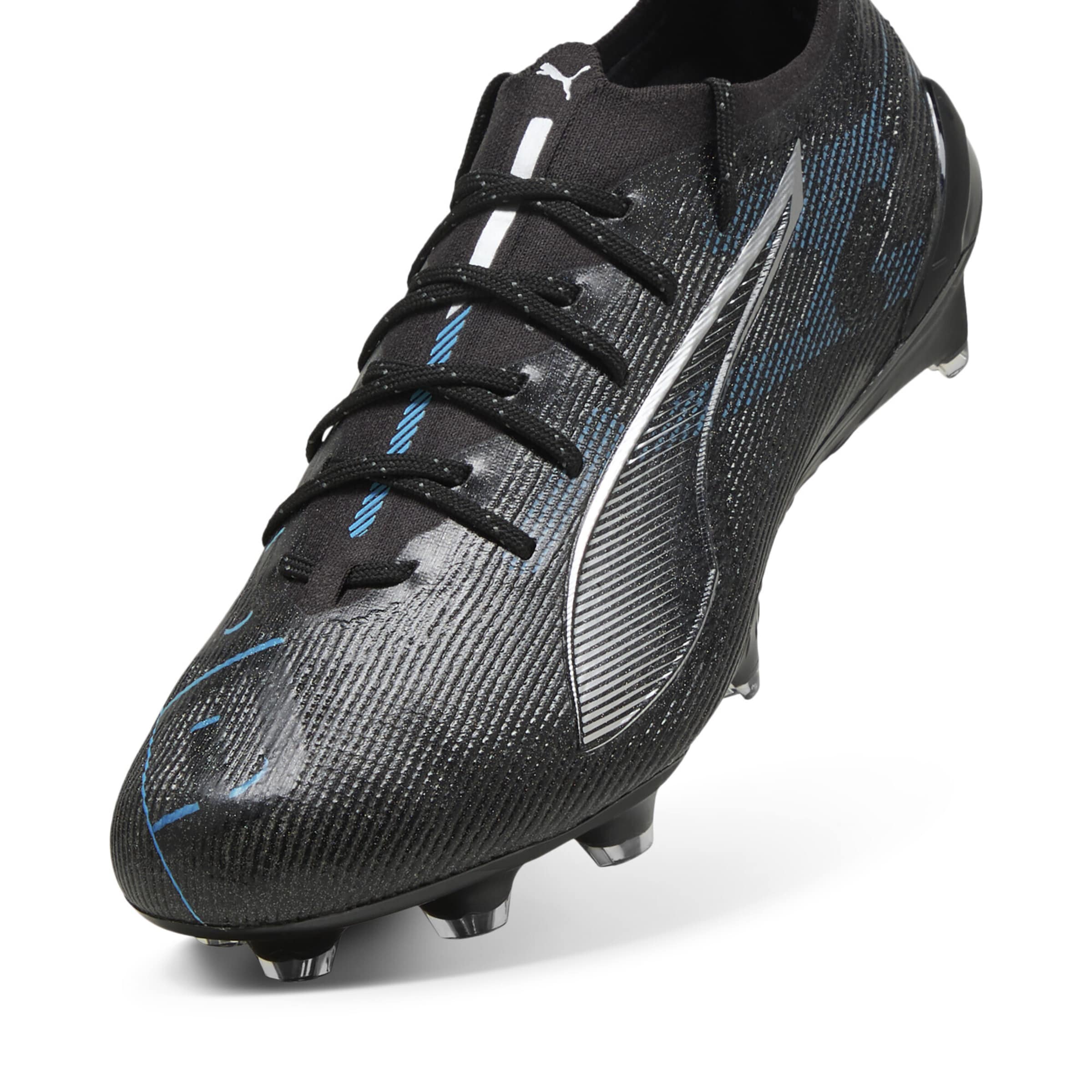 Chaussure de foot 'Ultra 5 Ultimate' PUMA en noir