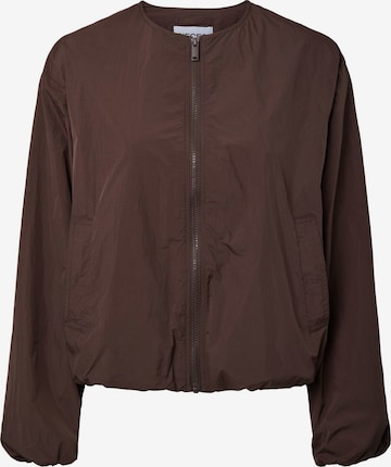 Veste mi-saison 'PCMilly' PIECES en marron : devant