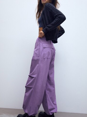 Pull&Bear Loose fit Trousers in Purple