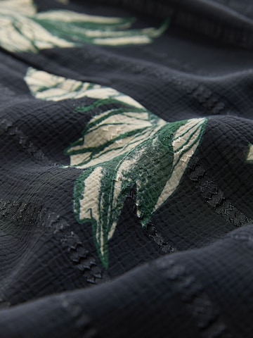 Next Kleid in Schwarz