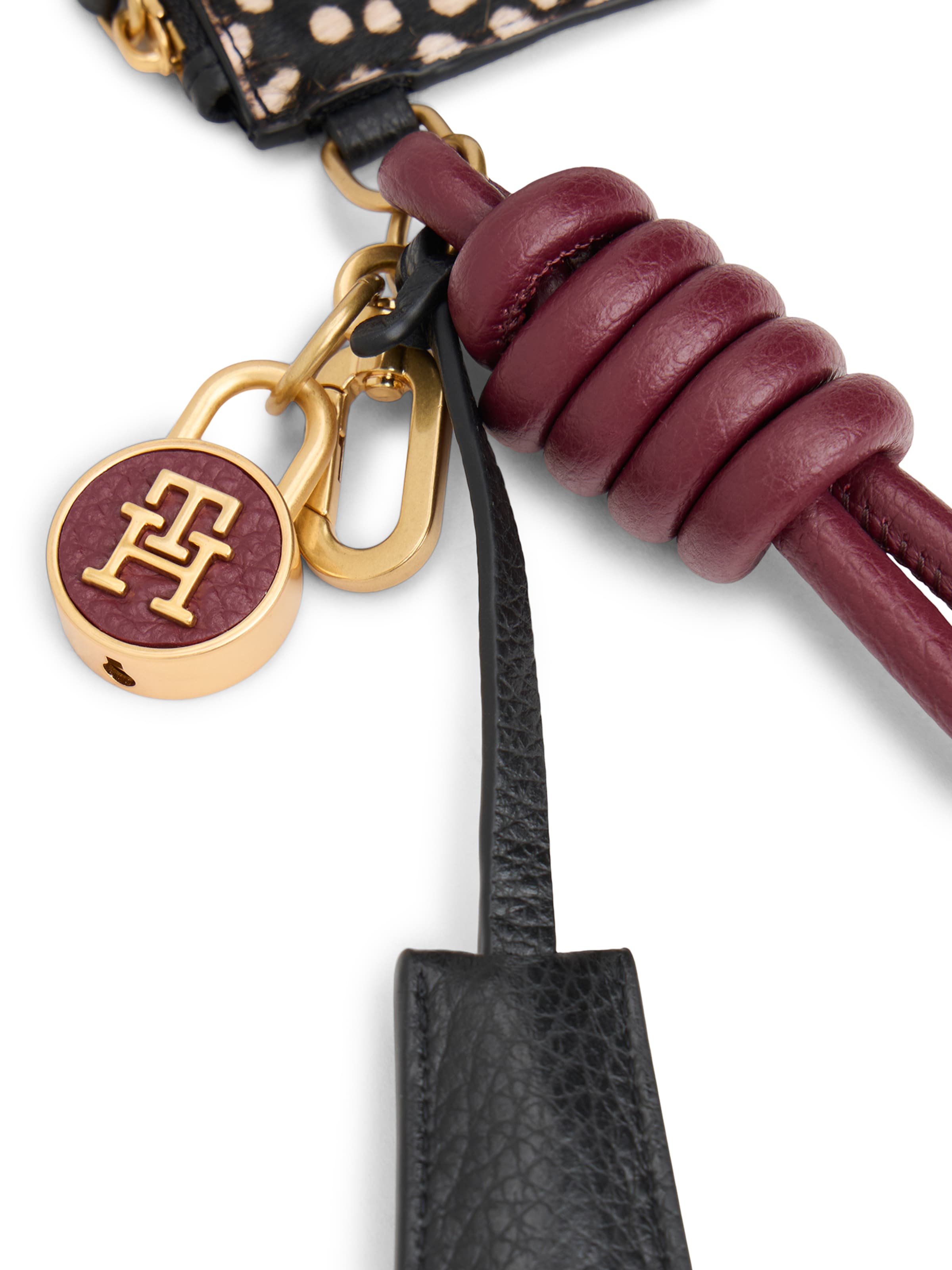 TOMMY HILFIGER Clutch in Black