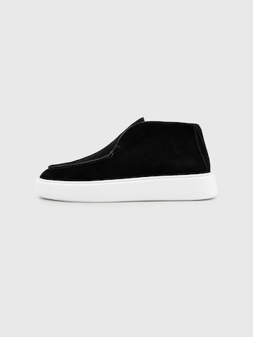 Dutch'D Classic Flats 'Atmos High' in Black: front