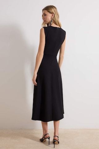 Trendyol - Vestido en negro