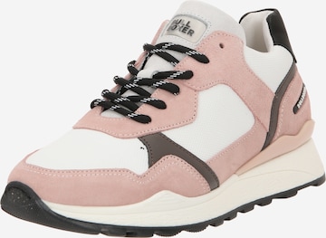 Baskets basses BULLBOXER en rose : devant