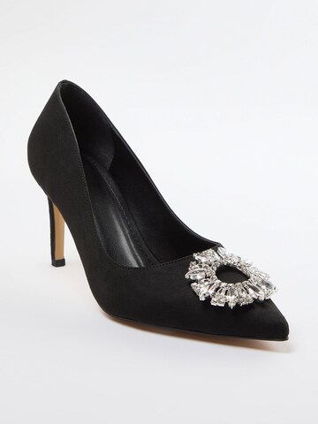 Escarpins Trendyol en noir : devant