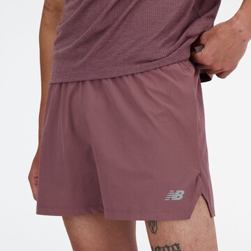 Regular Pantalon de sport new balance en marron