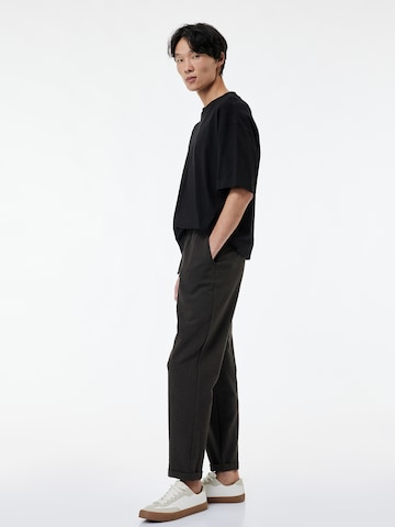 Koton Bootcut Broek in Bruin