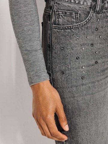 MADELEINE Loosefit Jeans in Grau