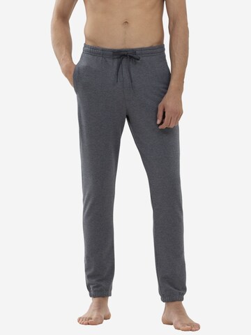 Effilé Pantalon de pyjama Mey en gris : devant