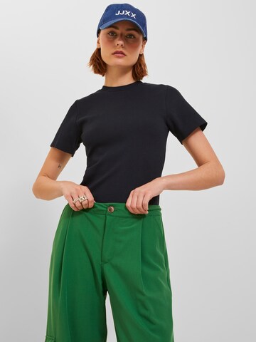 JJXX T-Shirt 'Belle' in Schwarz: Vorderseite